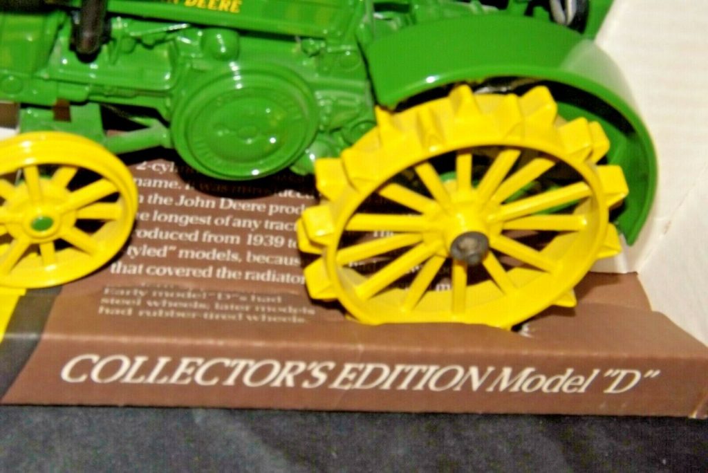 John Deere D Tractor (Collectors Edition) w/ Box (1/16 scale) AA20 ...