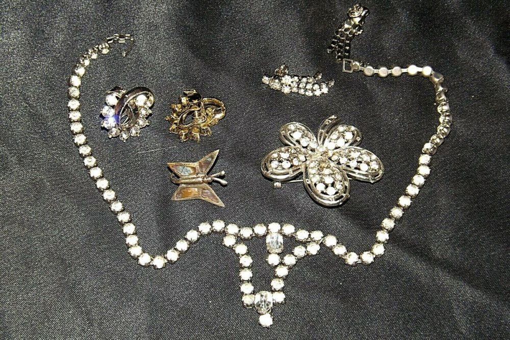 Costume Jewelry (Silver Tone) AA20-JW5006 Vintage – Angels Auction