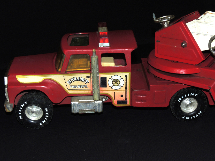 Nylint Classic Aerial Hook n Ladder Fire Truck Pressed Steel Toy 22 Nylint1206 Angels Auction